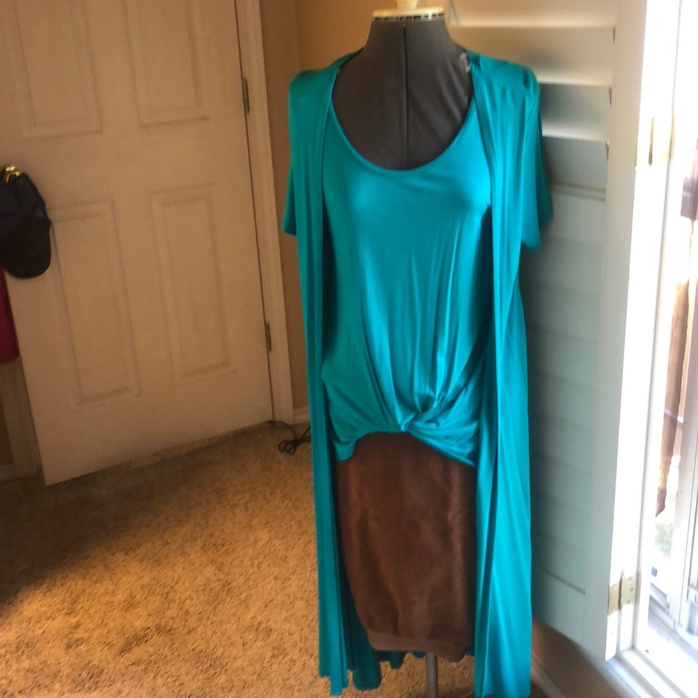 Long back with attached top t shirt material